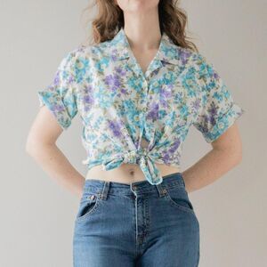 Vintage 90s blue purple floral cottage grandma retro indie button summer shirt
